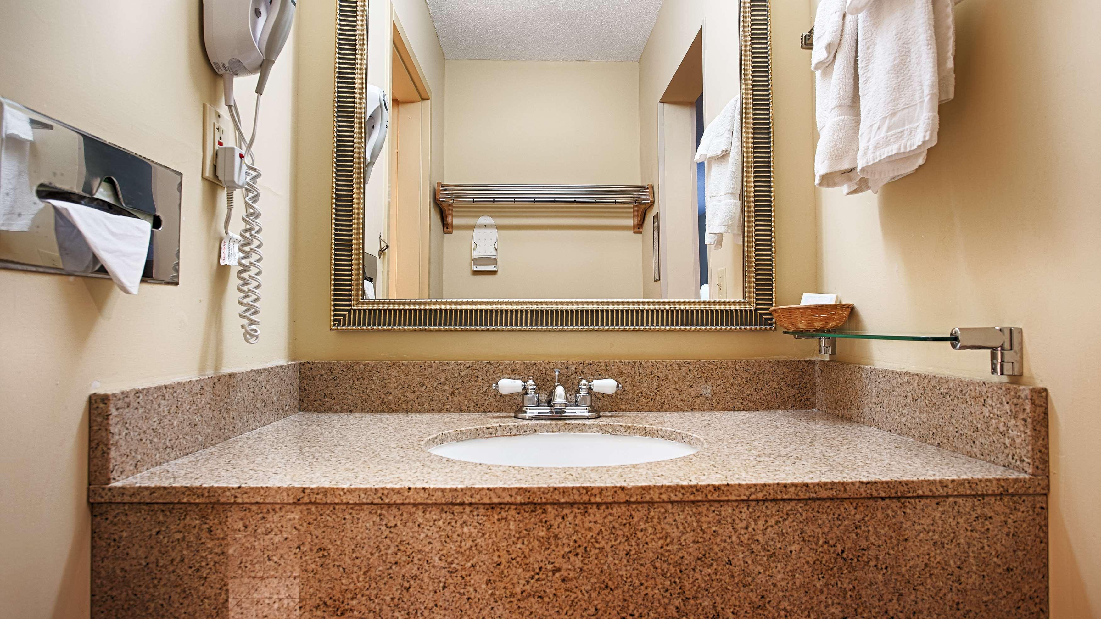Best Western West Greenwich Inn Extérieur photo
