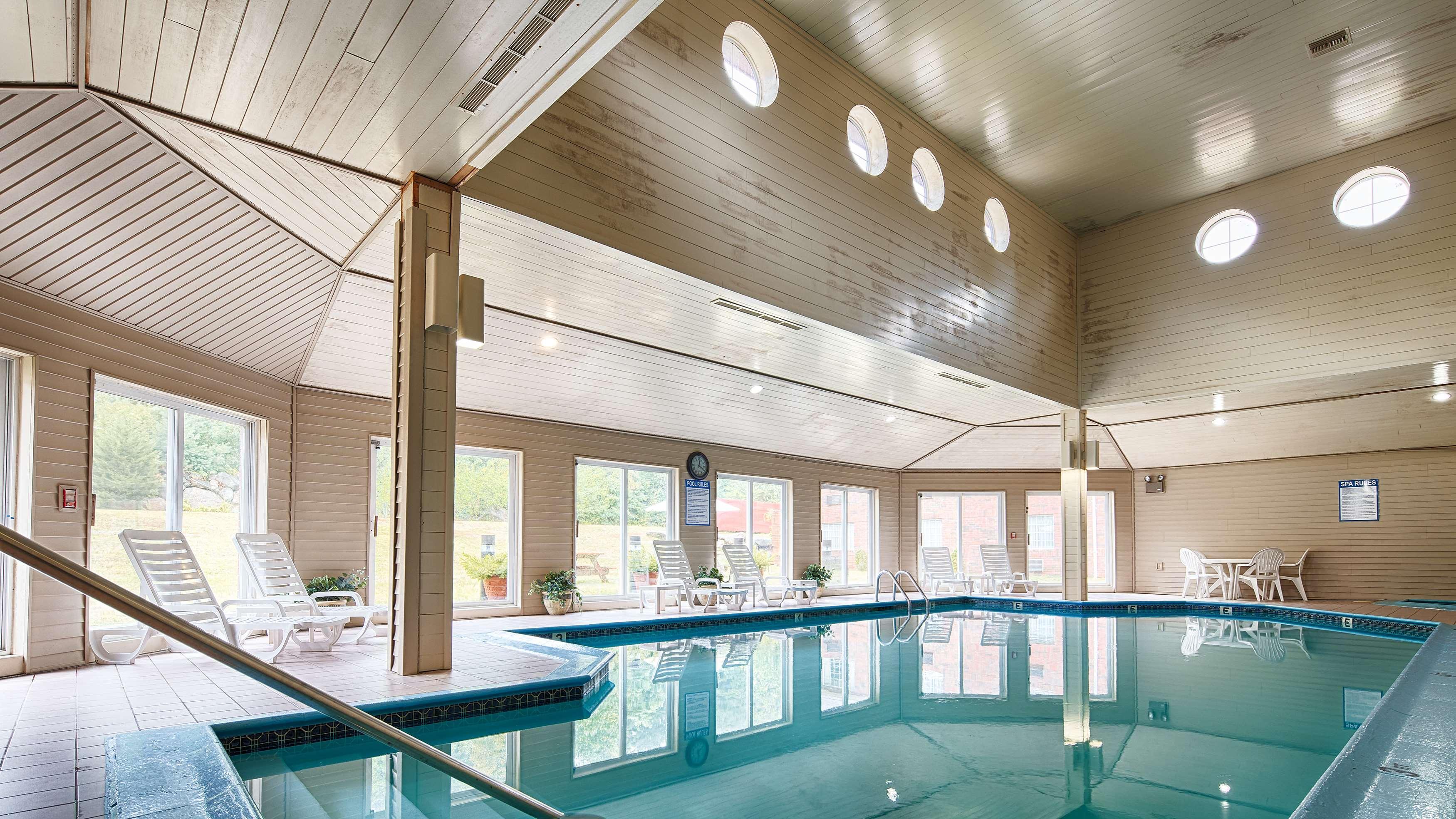 Best Western West Greenwich Inn Extérieur photo