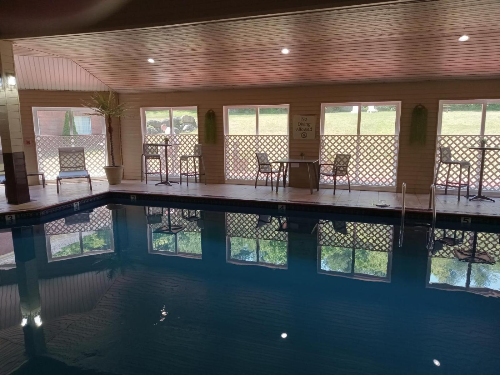 Best Western West Greenwich Inn Extérieur photo